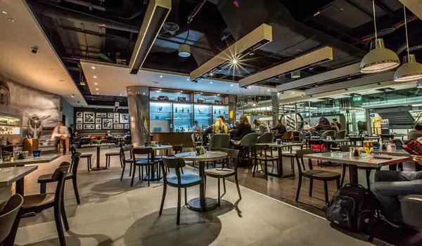 Featured Image of Bars and Pubs near Prestige Evergreen, latest update 2025