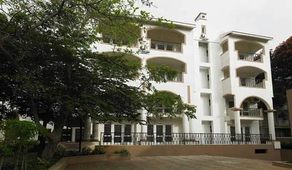 Featured Image of Prestige Benson Court